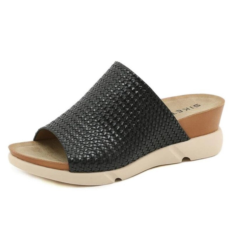 MVVJKEShoes-Woman-2021-Slippers-Soft-Low-Luxury-Slides-Pantofle-On-A-Wedge-Shale-Female-Beach-Platform_f943f2eb-1569-4334-abf0-9cf4dc0081c9_1800x1800