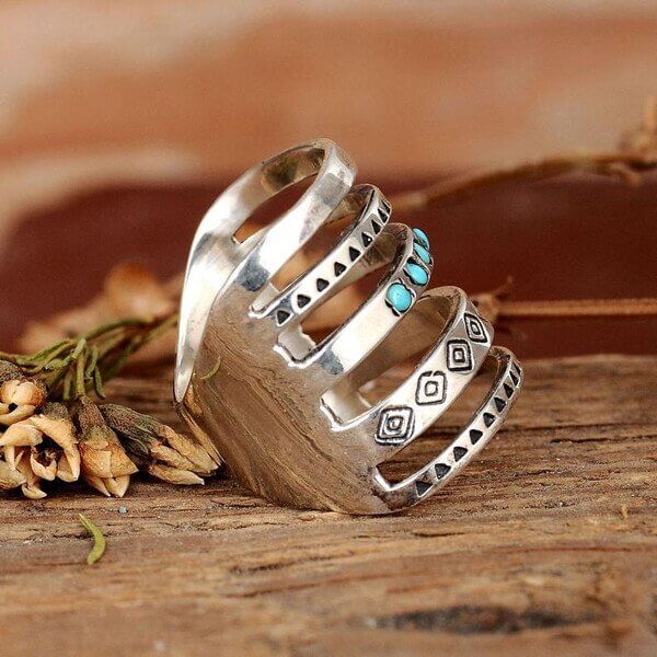 Sterling Silver Bohemian Openwork Carved Turquoise Ring Sterling Silver Bohemian Openwork Carved Turquoise Ring