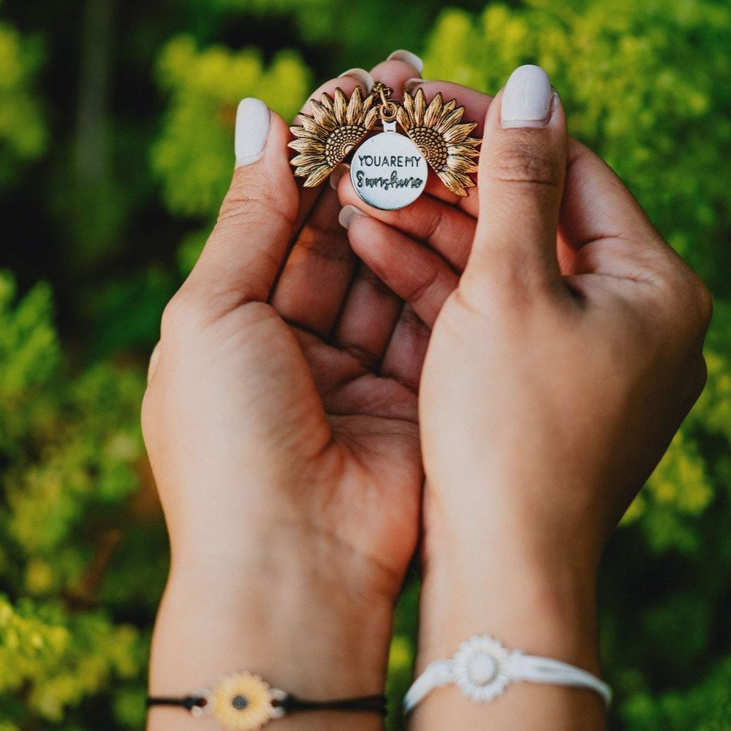 you-are-my-sunshine-necklacerf698